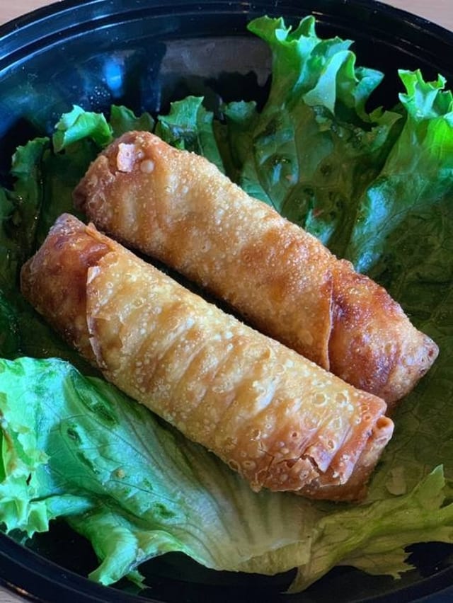 Vermiceli Veggie Eggroll.