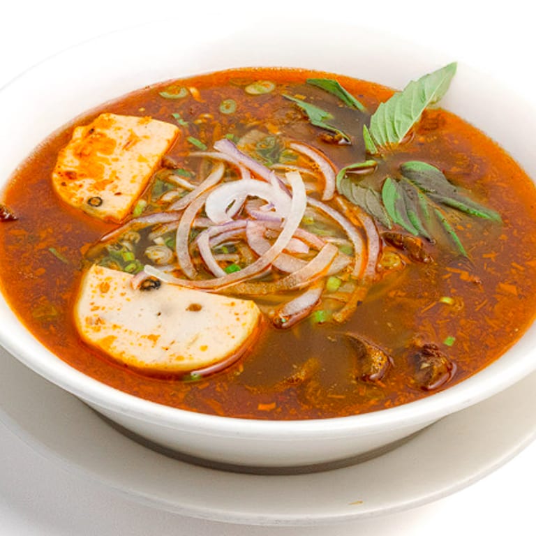 Bun Bo Hue: A Spicy Vietnamese Noodle Delight